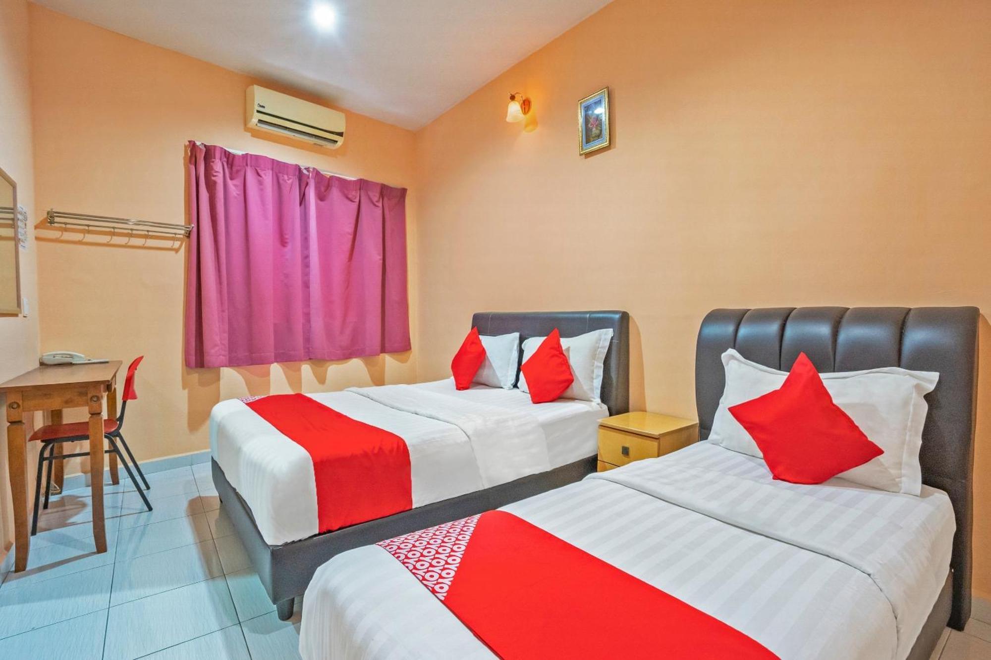 Sz Hotel Lumut Exteriör bild