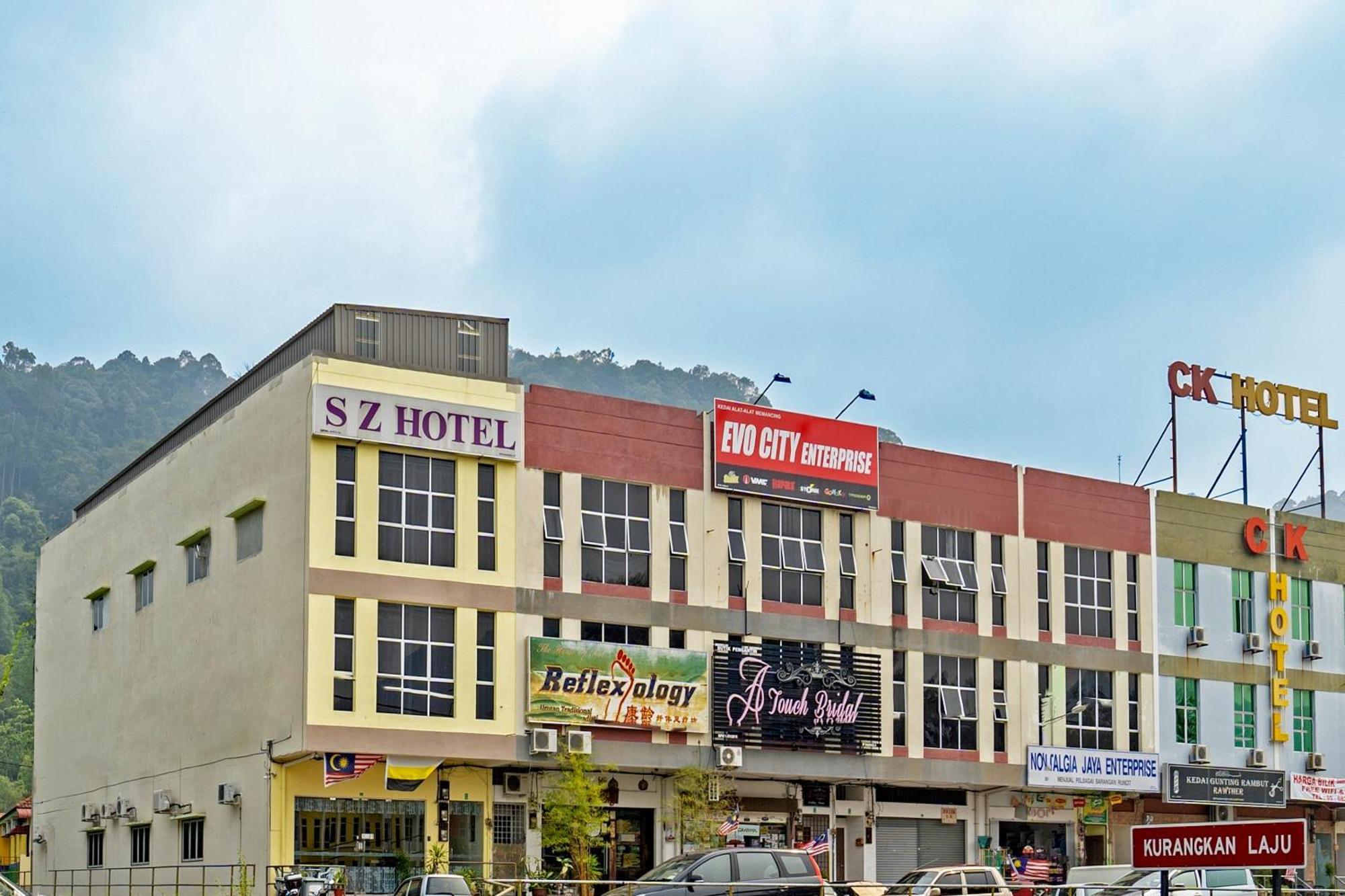 Sz Hotel Lumut Exteriör bild