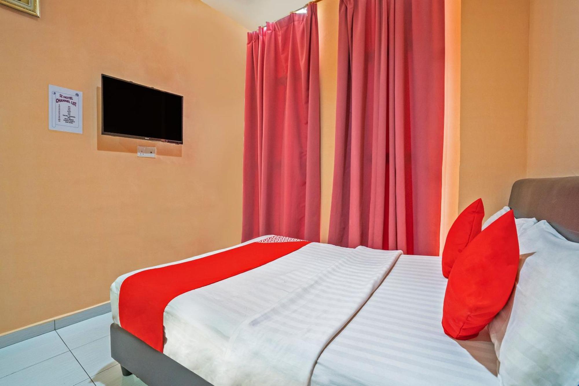 Sz Hotel Lumut Exteriör bild